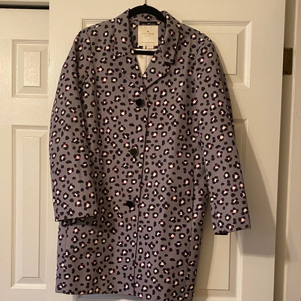 kate spade Leopard Print Single-Breasted with gray background Trench Coat.
